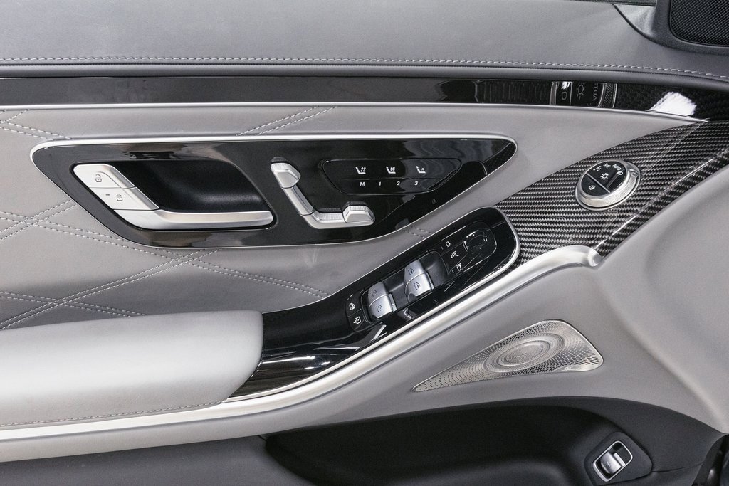 Used 2025 Mercedes-Benz S 63 AMG S image 6