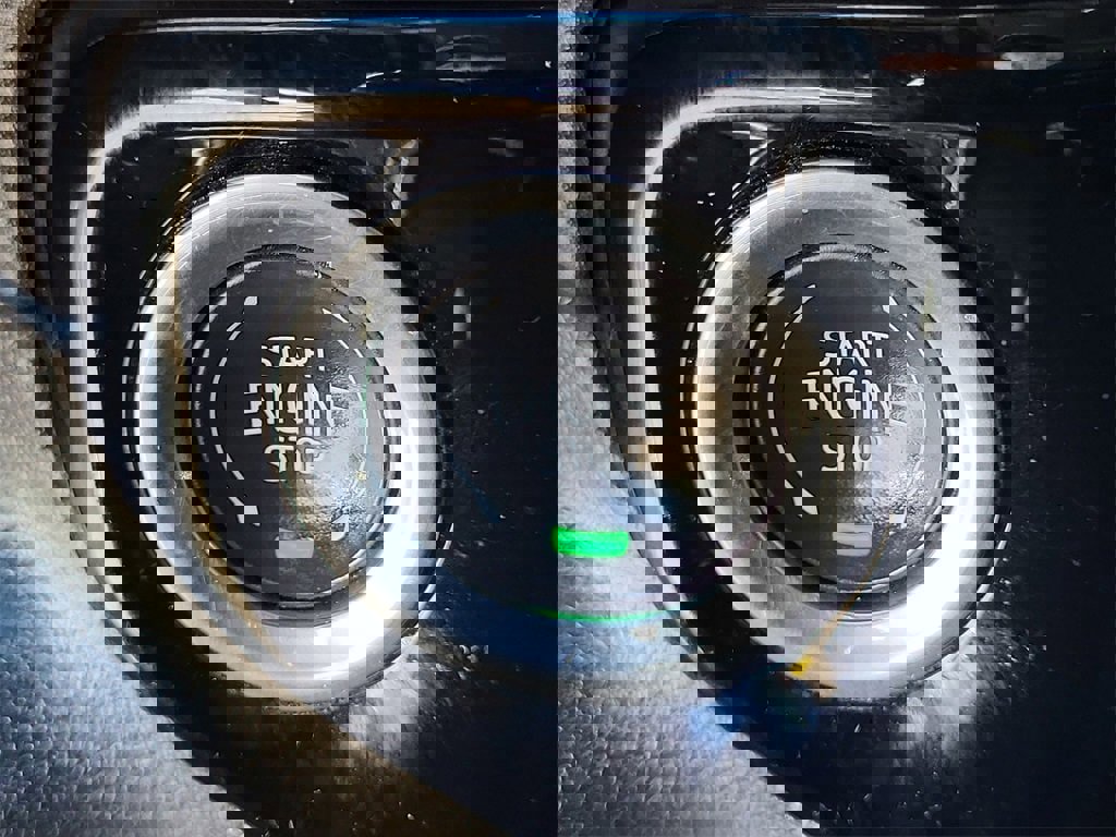 Certified 2025 Chevrolet Silverado 1500 LT image 27