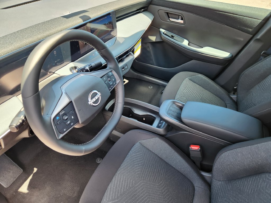 New 2026 Nissan Leaf w/ Floor Mat Package (S+) FWD image 10