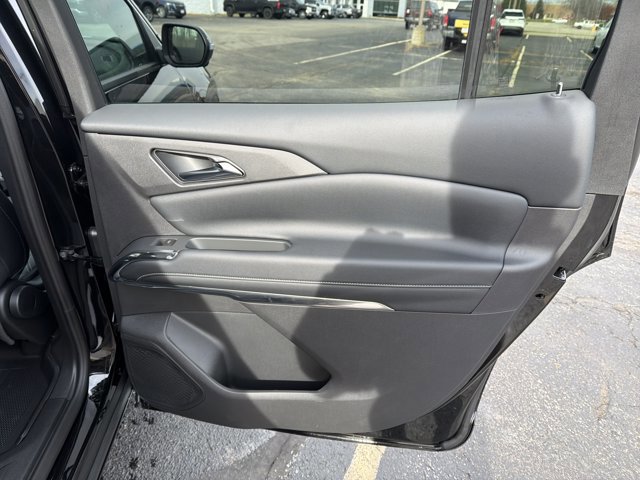 New 2026 Chevrolet Traverse LT w/ Driver Confidence Package image 27