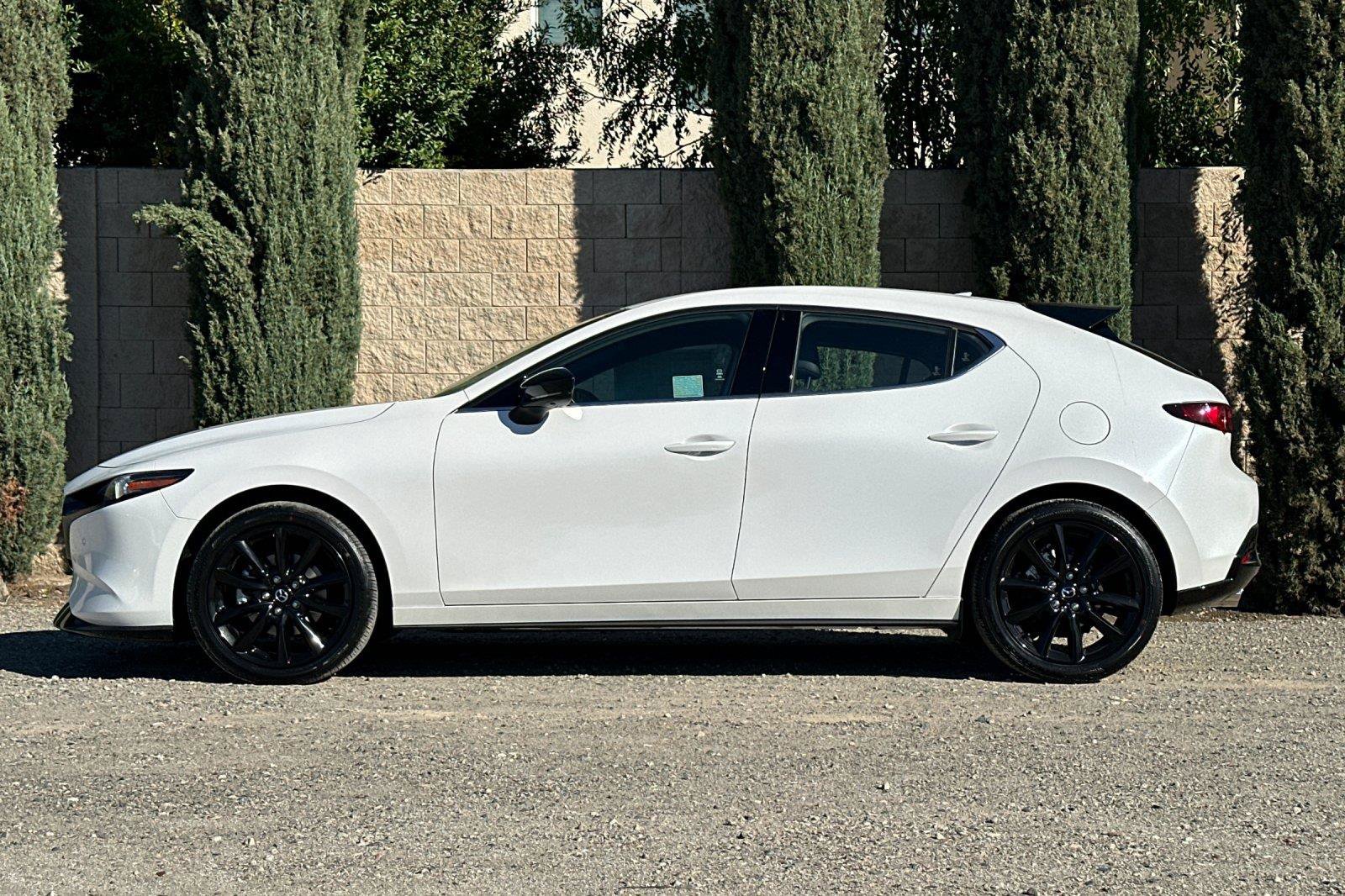 New 2026 MAZDA MAZDA3 Hatchback w/Premium Plus Pkg AWD/4WD image 7