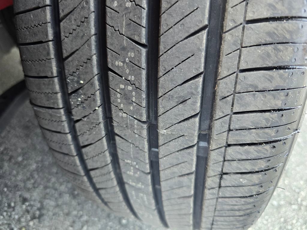 Used 2020 Ford Mustang Convertible image 25