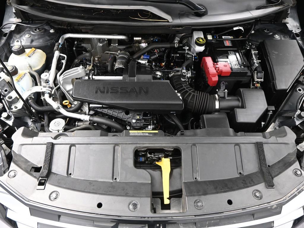 Used 2024 Nissan Rogue S image 30