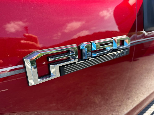Used 2019 Ford F150 XLT w/ Equipment Group 302A Luxury AWD/4WD image 14