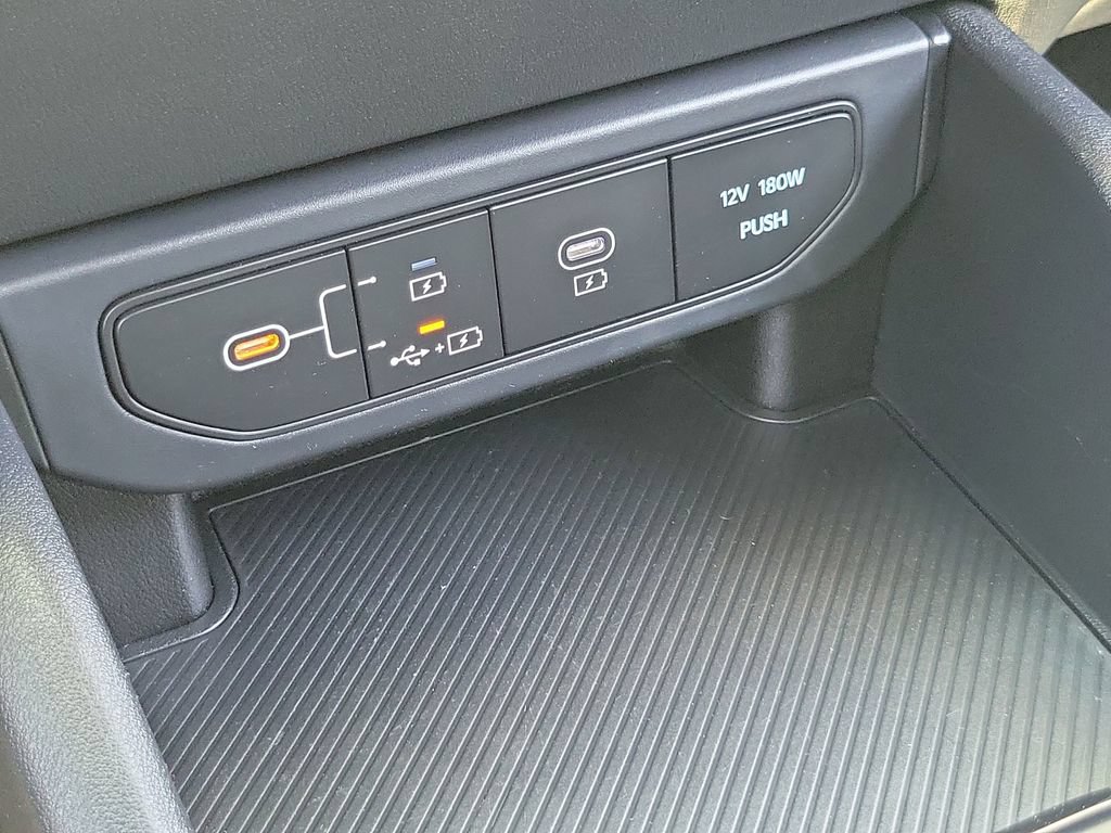 Used 2025 Kia K4 FWD image 12