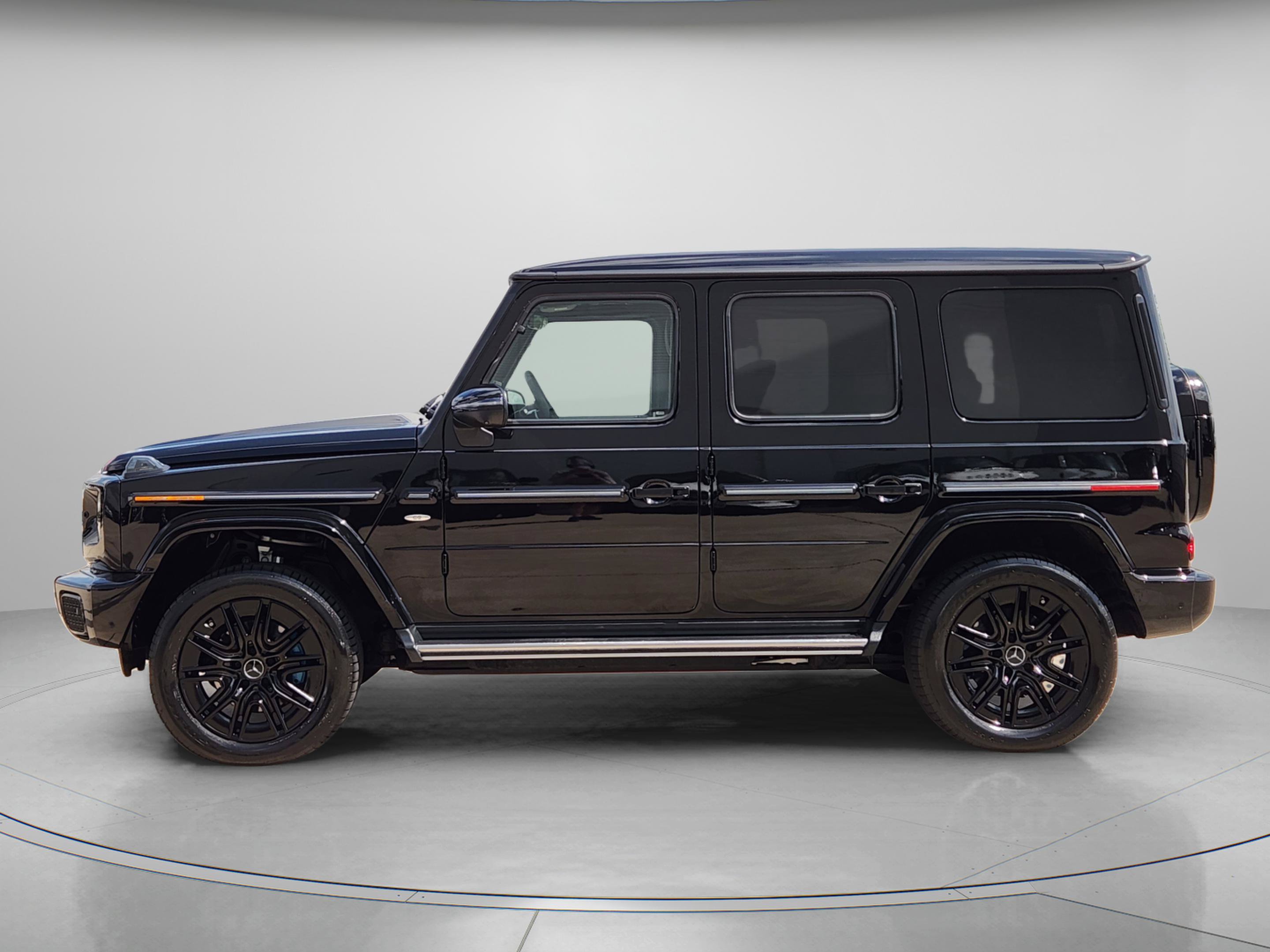Used 2025 Mercedes-Benz G 580 w/ EQ Technology image 2