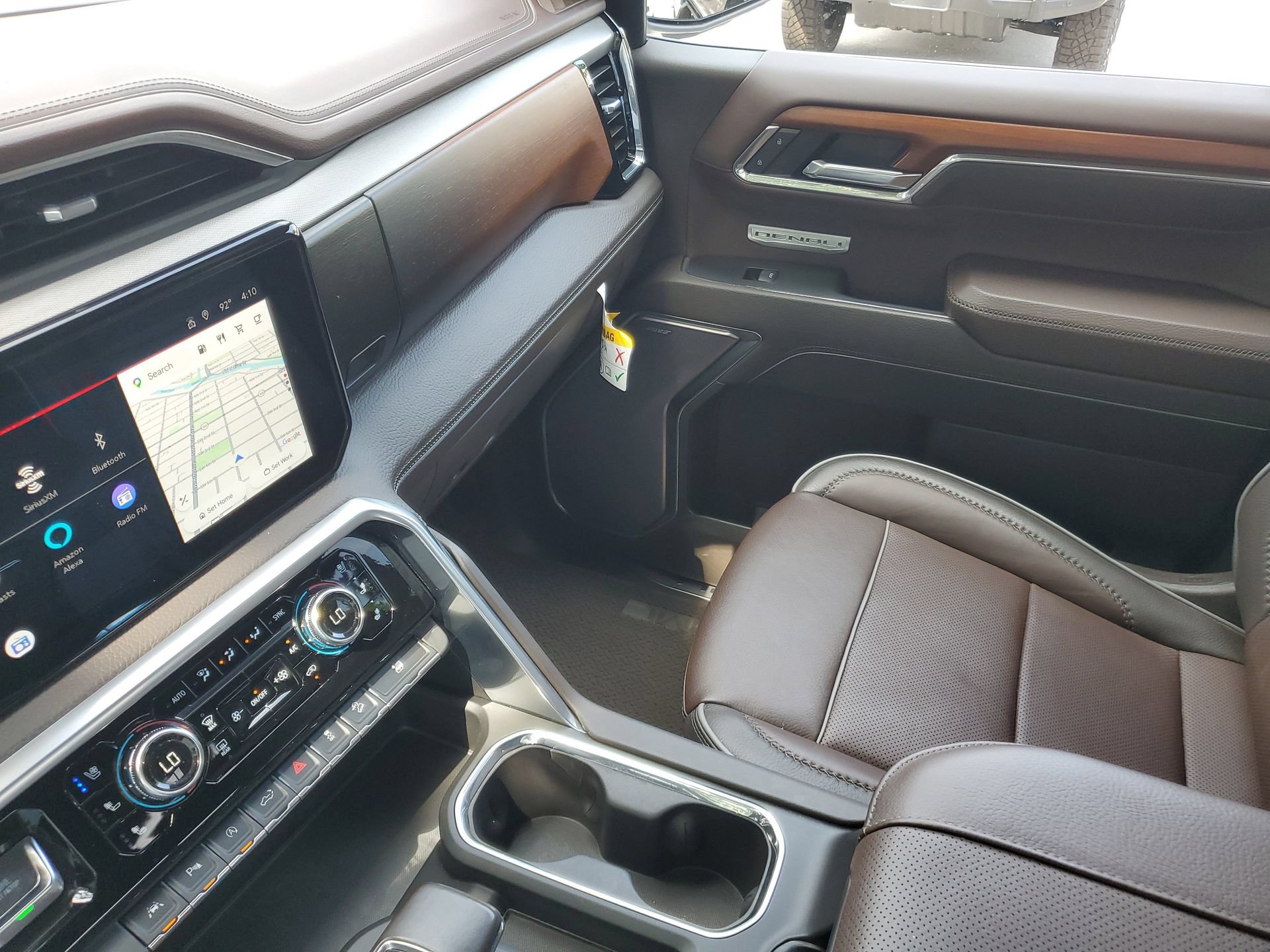 Used 2023 GMC Sierra 1500 Denali AWD/4WD image 25