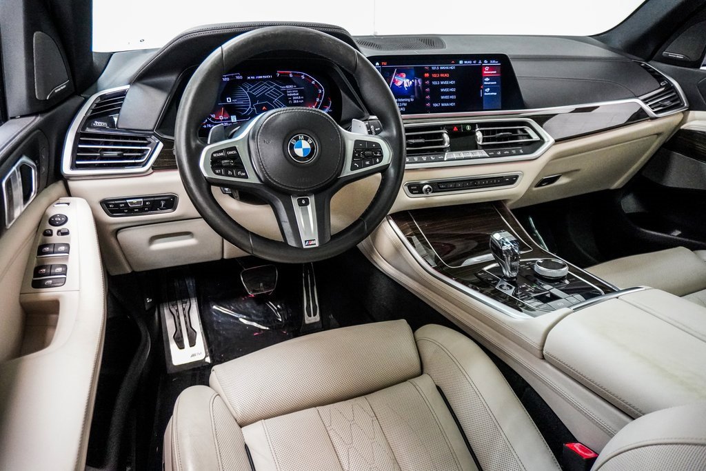 Used 2020 BMW X5 M50i w/ Premium Package image 27