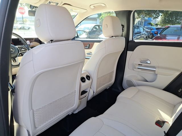 Used 2023 Mercedes-Benz GLA 250 w/ Premium Package image 10