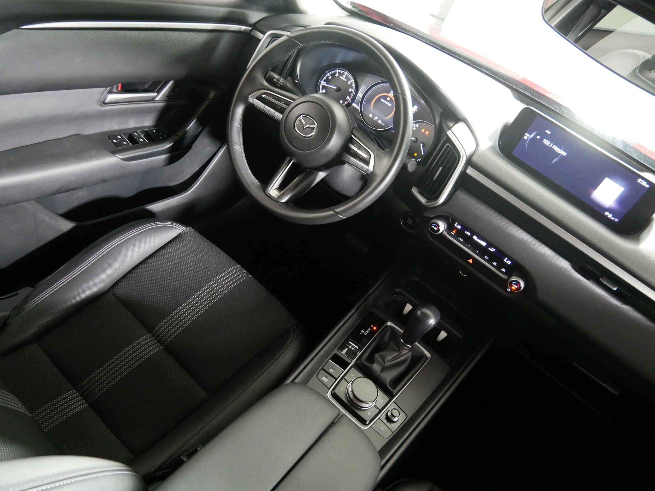 Used 2024 MAZDA CX-50 AWD 2.5 S w/ Cargo Package image 9