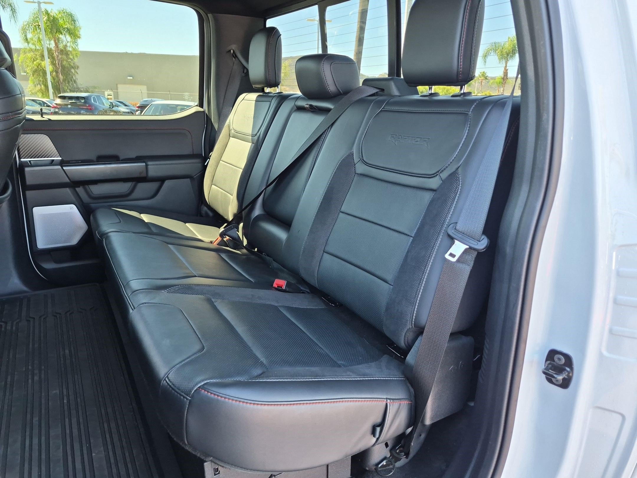 Used 2025 Ford F150 Raptor AWD/4WD image 30