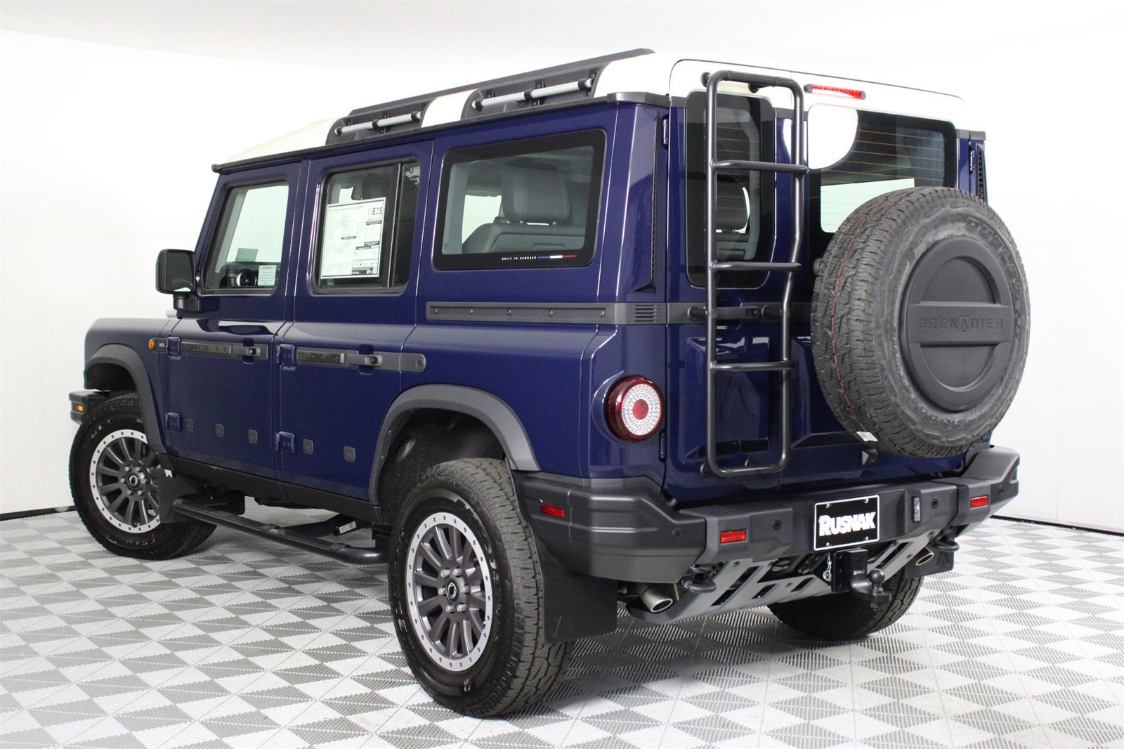 New 2025 INEOS Grenadier Fieldmaster Edition image 3
