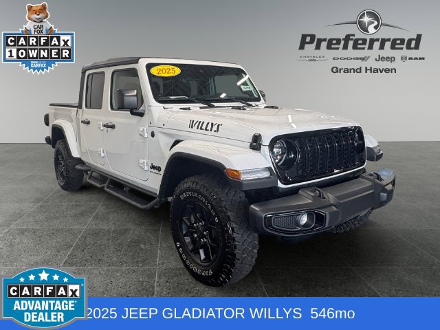 Used 2025 Jeep Gladiator Sport AWD/4WD image 1
