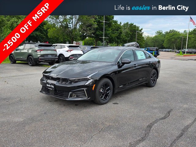 New 2025 Kia K5 LXS image 3