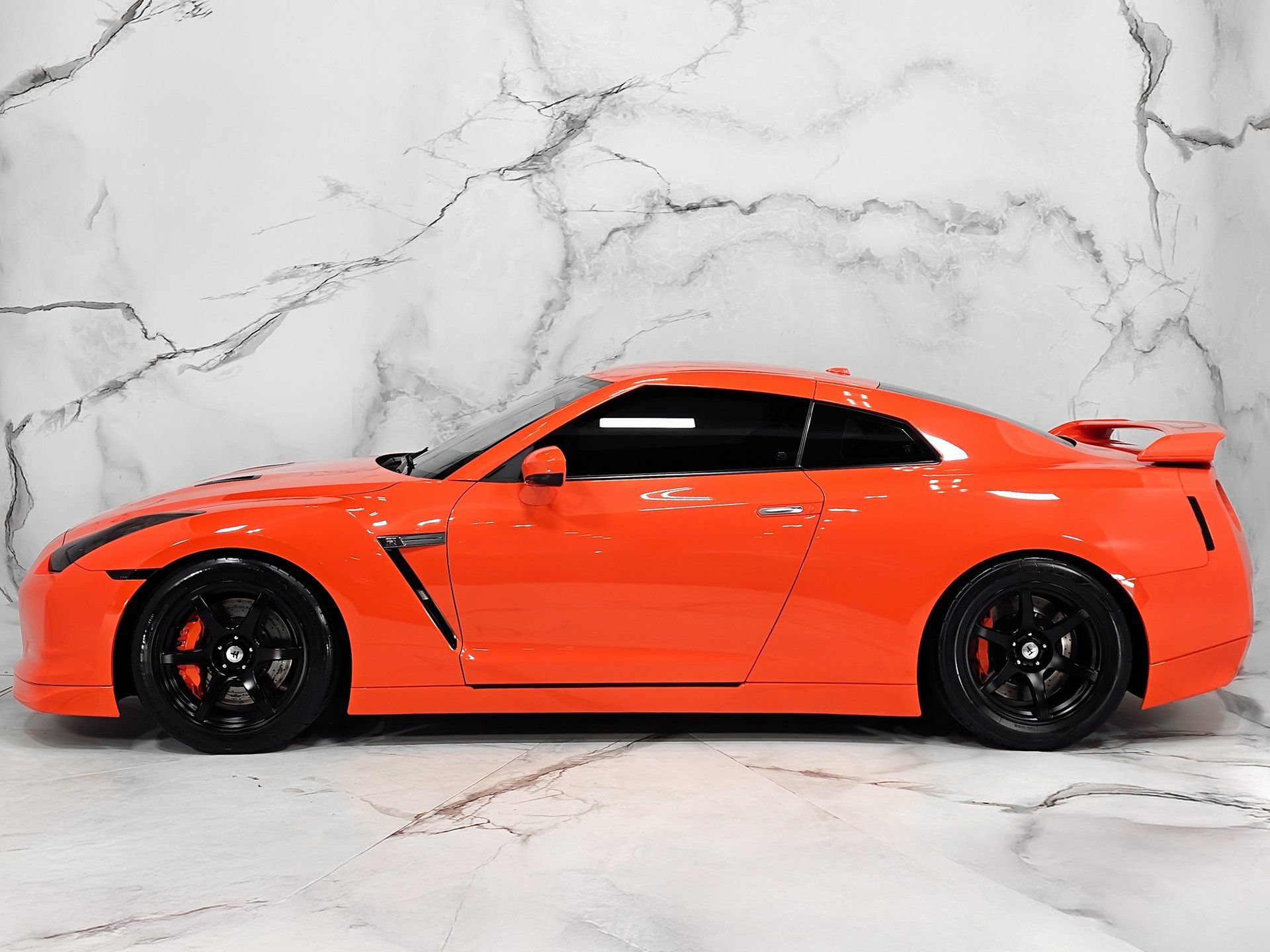 Used 2010 Nissan GT-R Premium AWD/4WD image 13