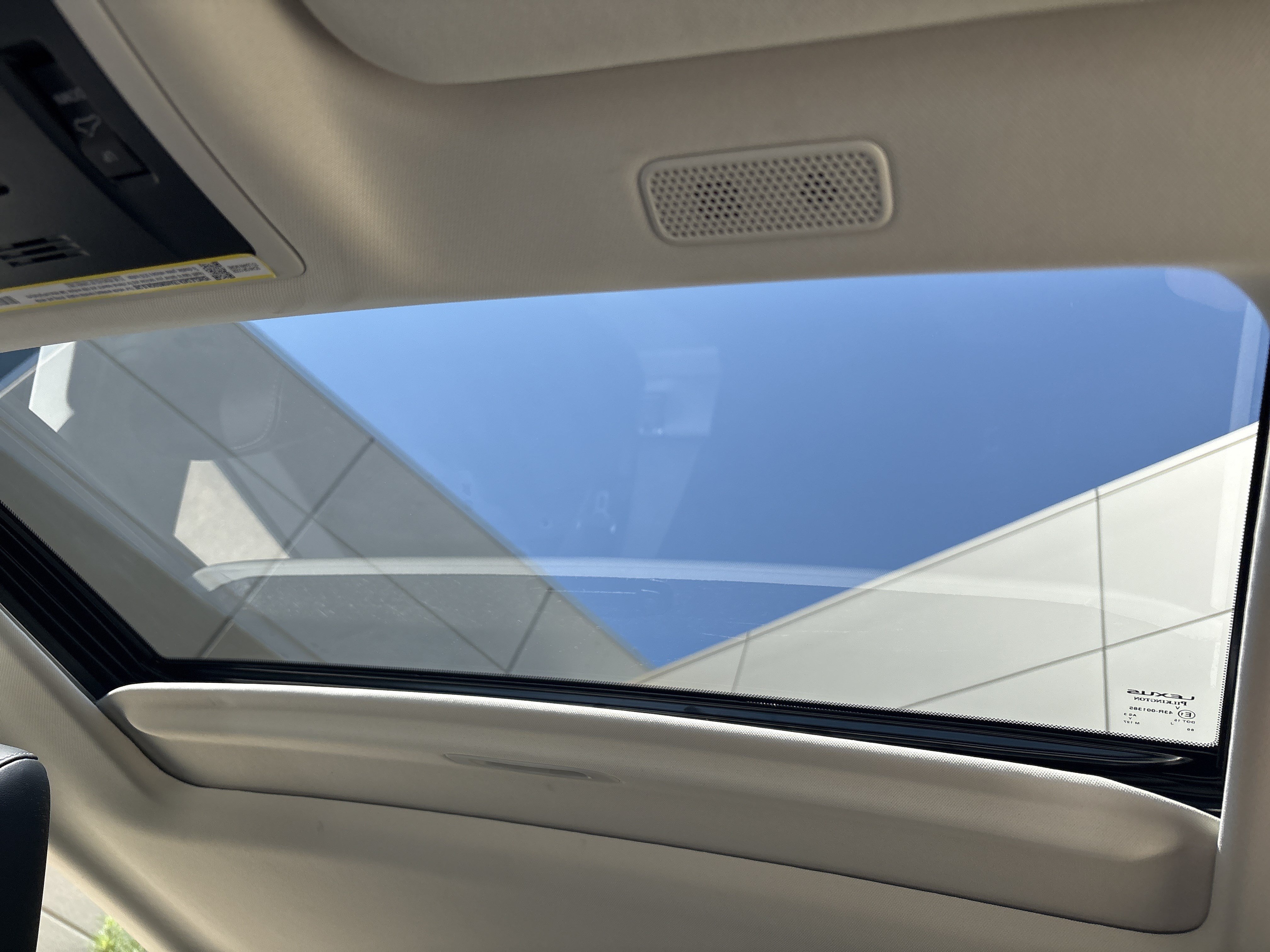 Certified 2025 Lexus ES 350 w/ Premium Package FWD image 28