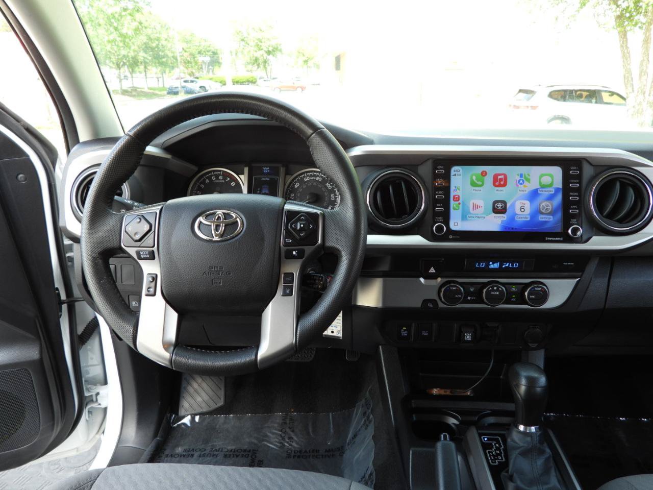 Used 2022 Toyota Tacoma SR5 w/ Technology Package RWD image 43