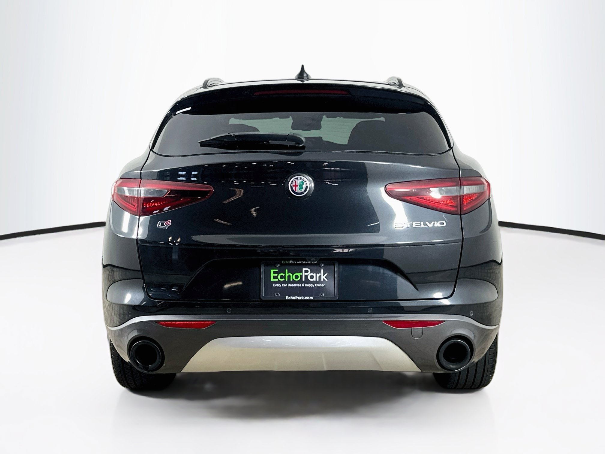 Used 2023 Alfa Romeo Stelvio Ti AWD/4WD image 7