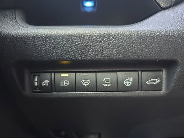 Used 2022 Toyota RAV4 XSE image 59