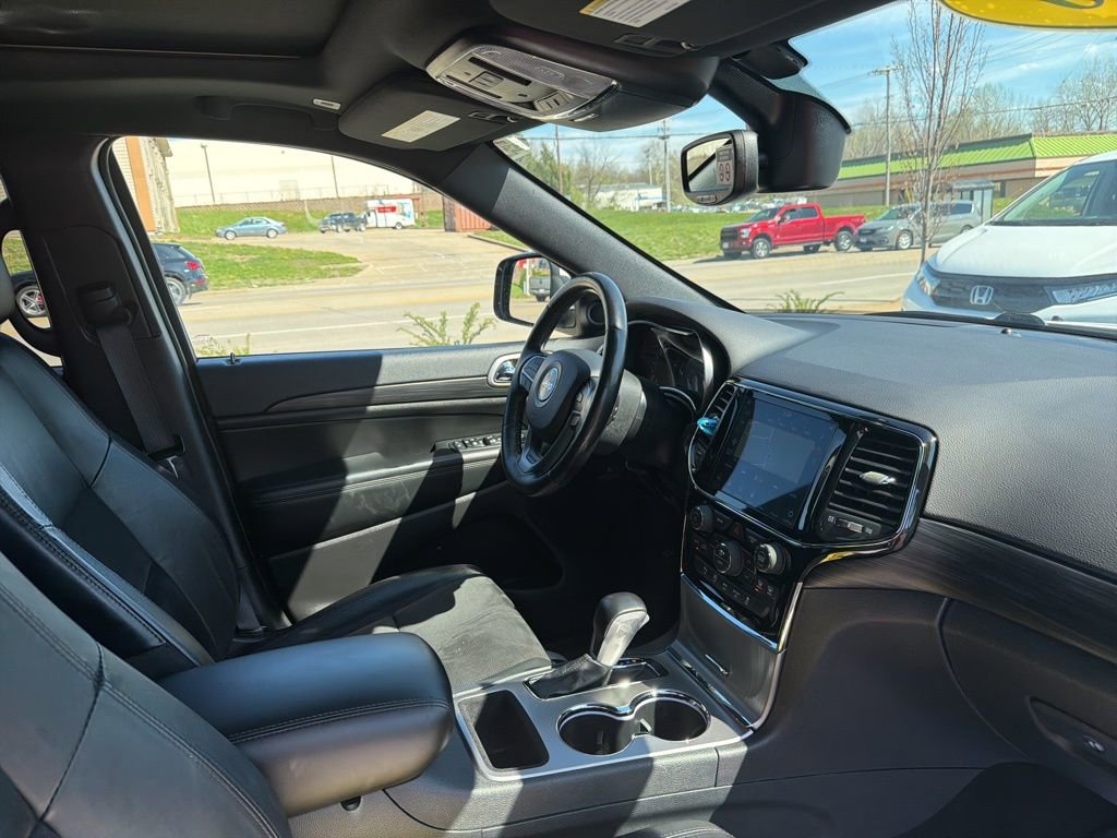 Used 2020 Jeep Grand Cherokee Altitude image 13