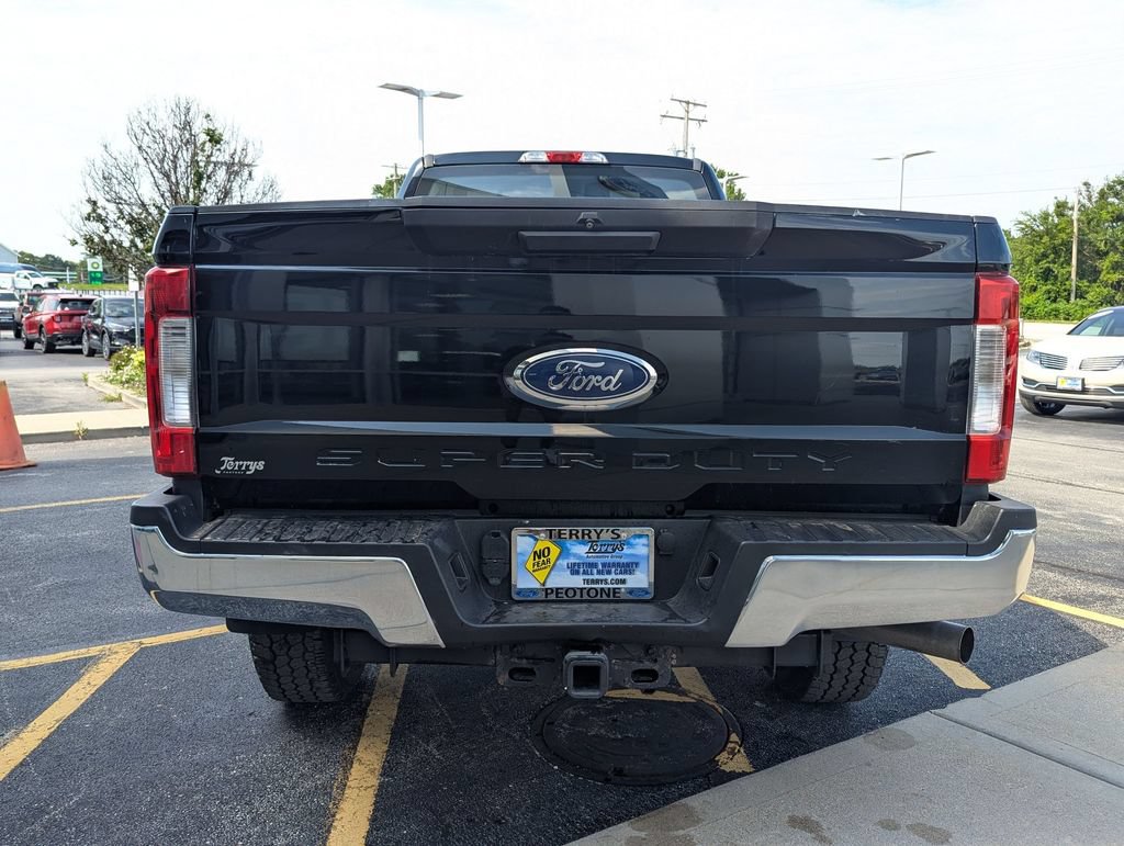Used 2018 Ford F250 XL w/ STX Appearance Package AWD/4WD image 4