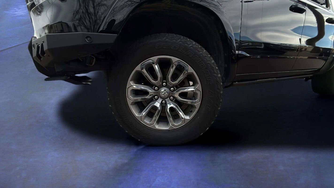 Used 2021 RAM 1500 Laramie w/ Sport Appearance Package image 19