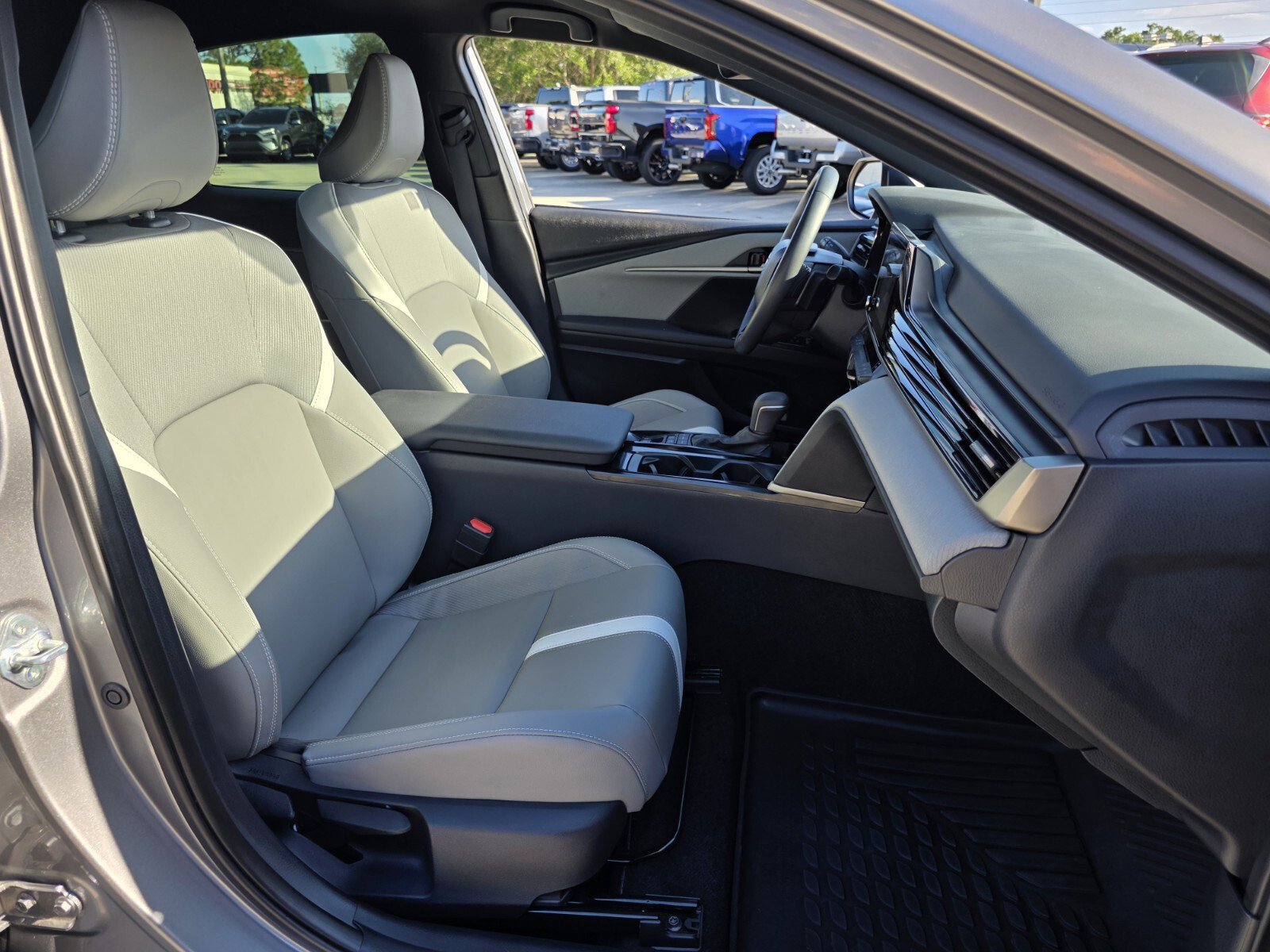 Certified 2025 Toyota Camry SE w/ Convenience Package AWD/4WD image 14