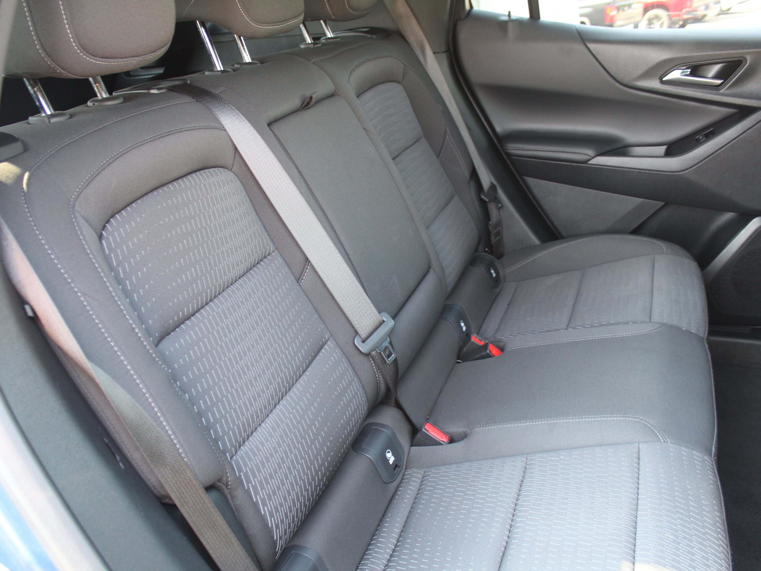 Used 2025 Chevrolet Equinox LT w/ Safety and Technology Package AWD/4WD image 25