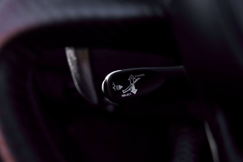 Used 2020 McLaren 720S Spider image 50