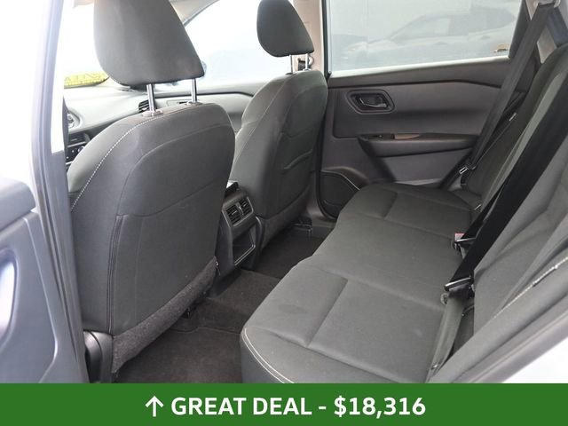 Used 2024 Nissan Rogue S image 18