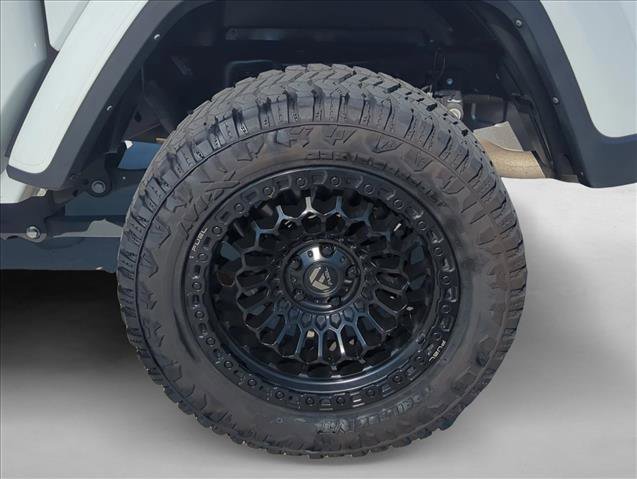 Used 2023 Jeep Gladiator Sport image 26