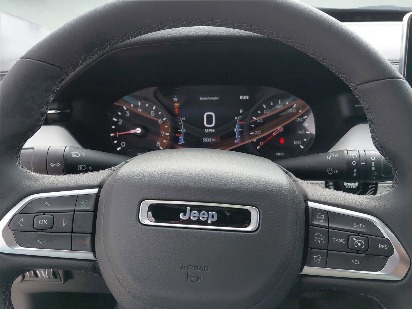 Used 2025 Jeep Compass Limited AWD/4WD image 34
