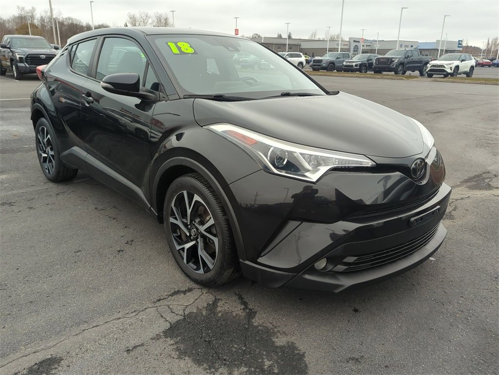 Used 2018 Toyota C-HR XLE image 2