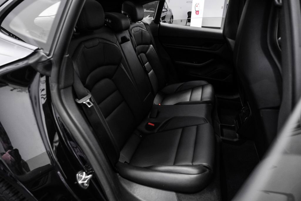 Used 2023 Porsche Taycan 4 Cross Turismo image 38