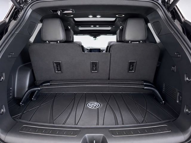 Used 2023 Buick Enclave Avenir w/ Avenir Technology Package AWD/4WD image 12