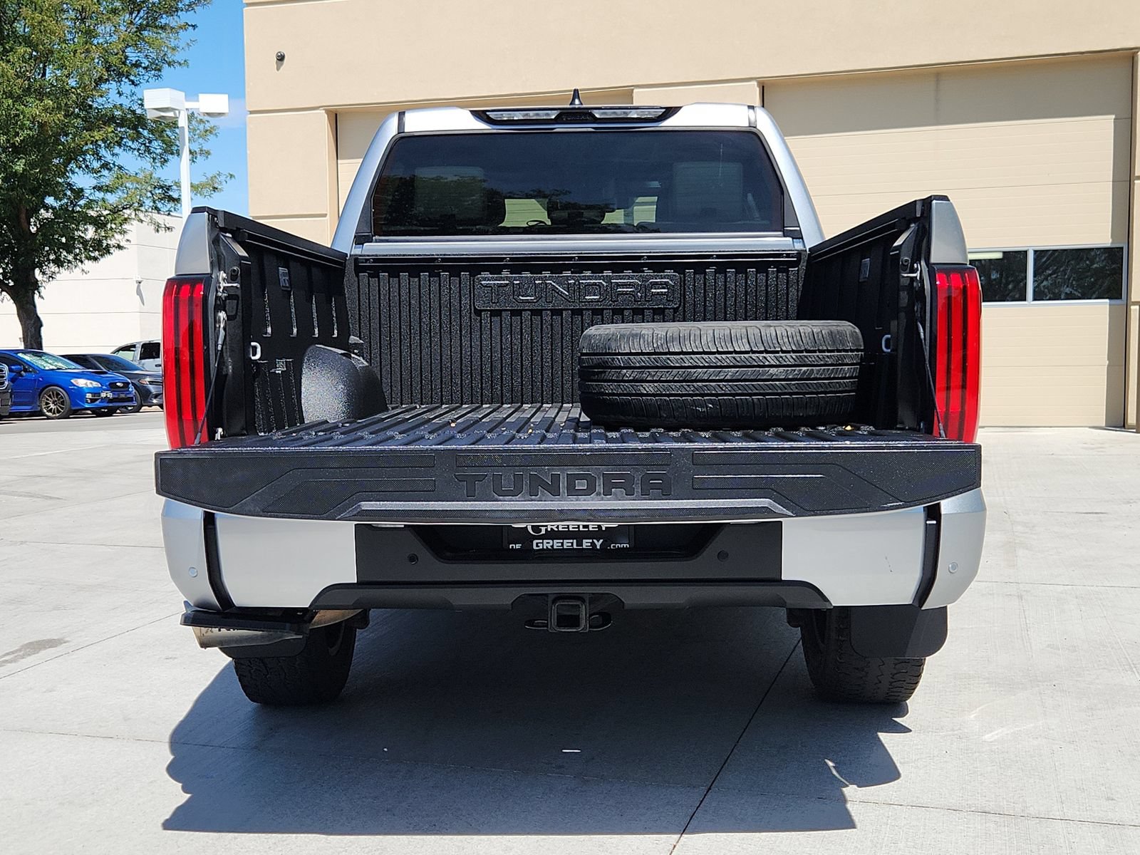 Used 2024 Toyota Tundra Limited w/ Power Package AWD/4WD image 13