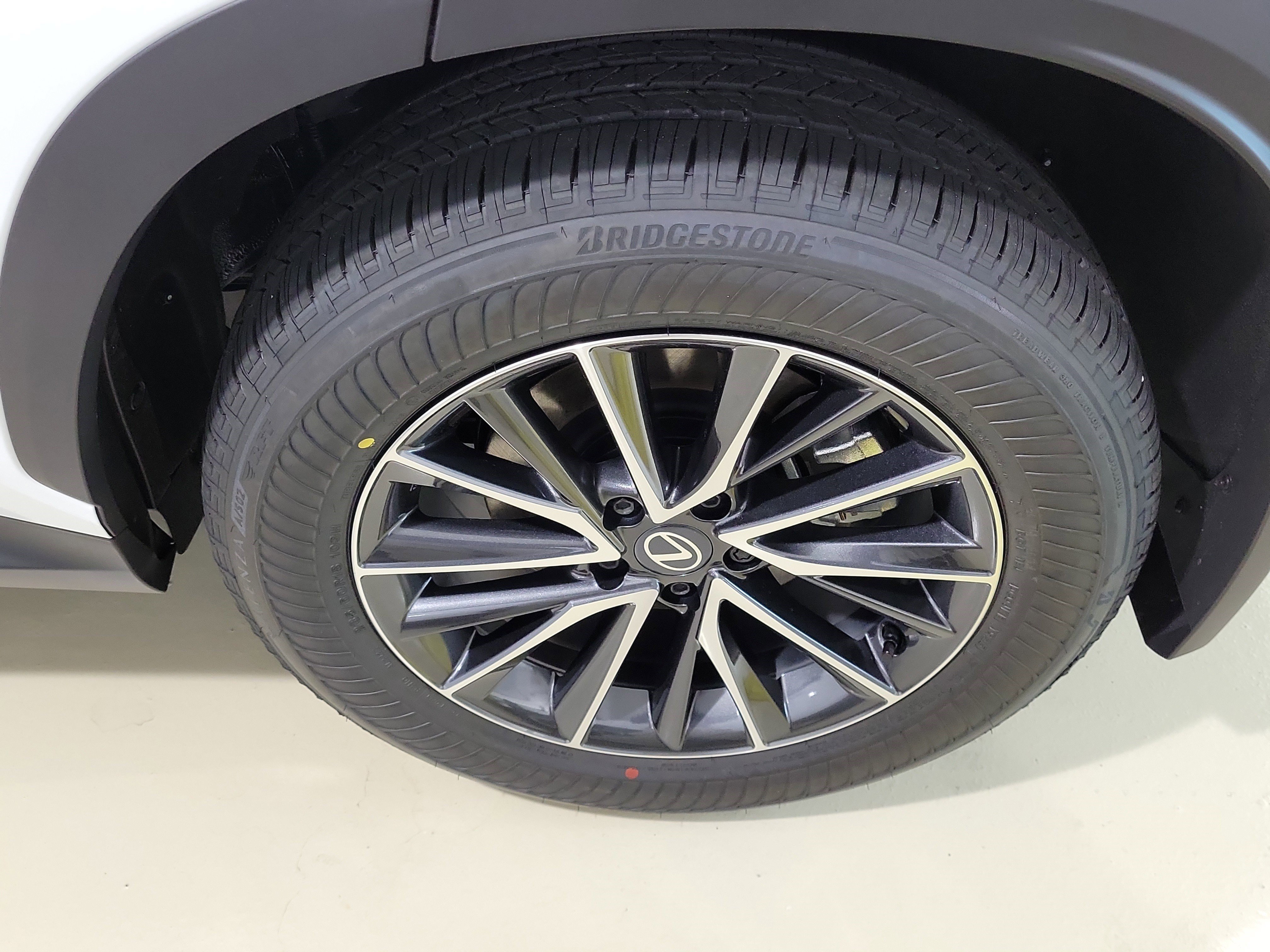 New 2026 Lexus NX 350 AWD image 7