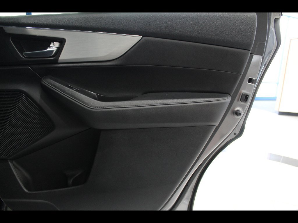 Used 2023 Acura MDX SH-AWD image 22