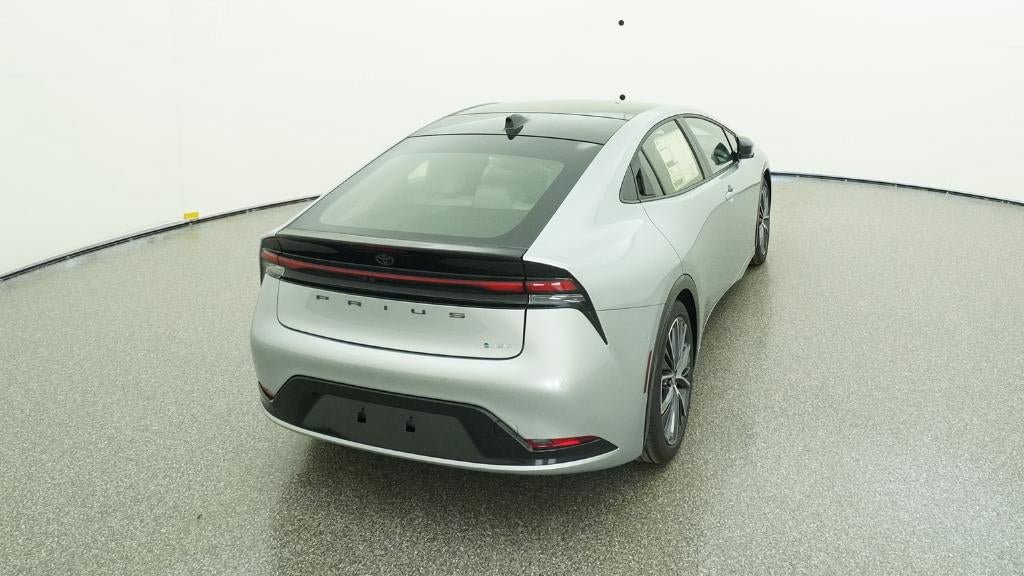 New 2026 Toyota Prius Limited FWD image 8