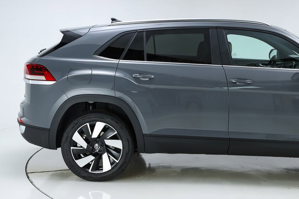 New 2026 Volkswagen Atlas Cross Sport SE image 50