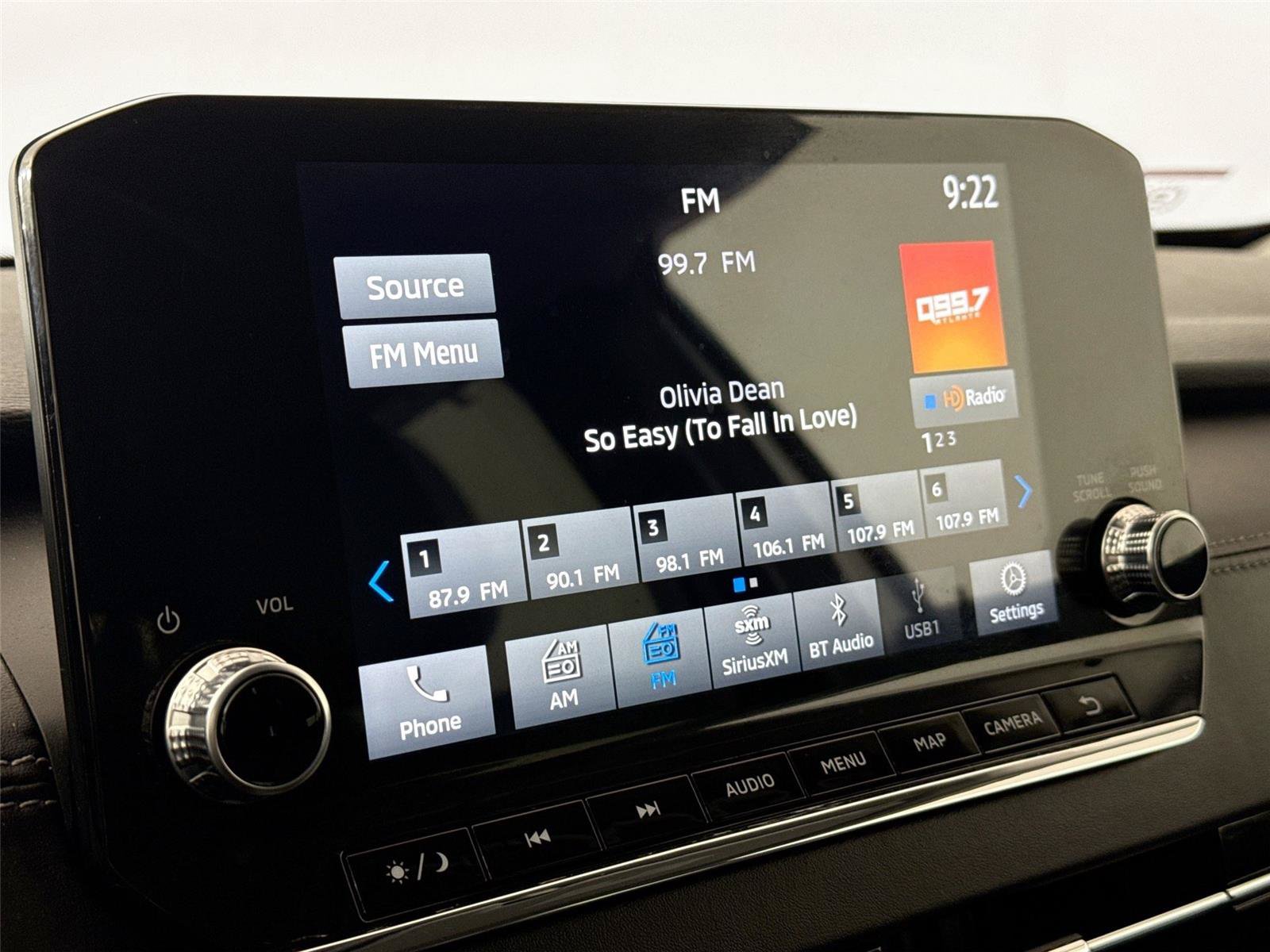 Used 2024 Mitsubishi Outlander SEL FWD image 24