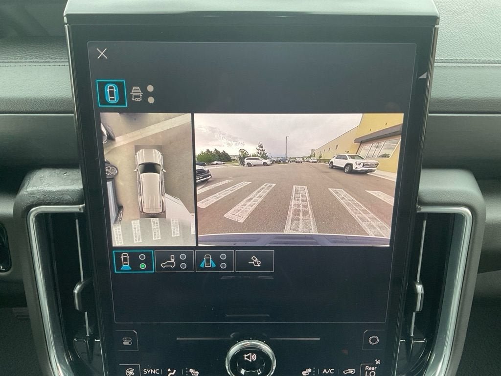 Certified 2025 GMC Yukon Denali AWD/4WD image 18