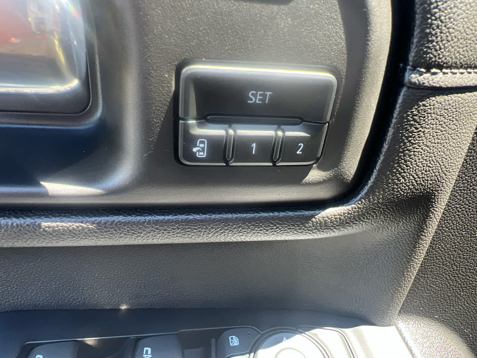 Used 2022 Chevrolet Silverado 2500 LTZ w/ LTZ Plus Package AWD/4WD image 14