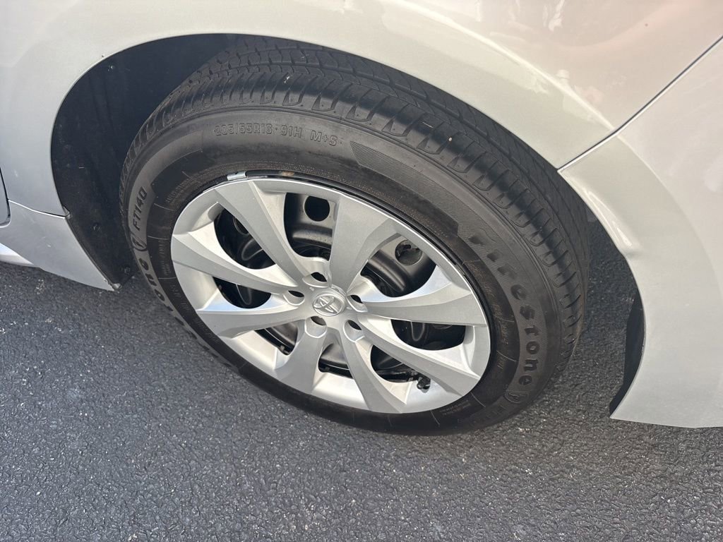 Used 2024 Toyota Corolla LE FWD image 3