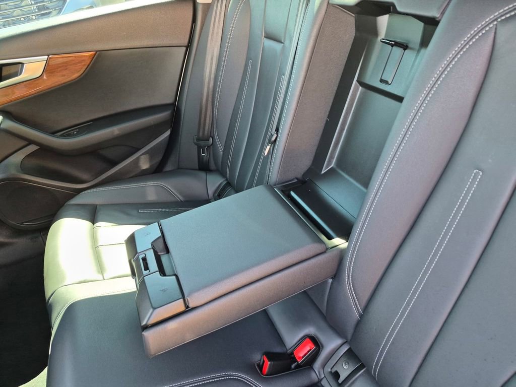 Used 2023 Audi A4 2.0T Premium image 26
