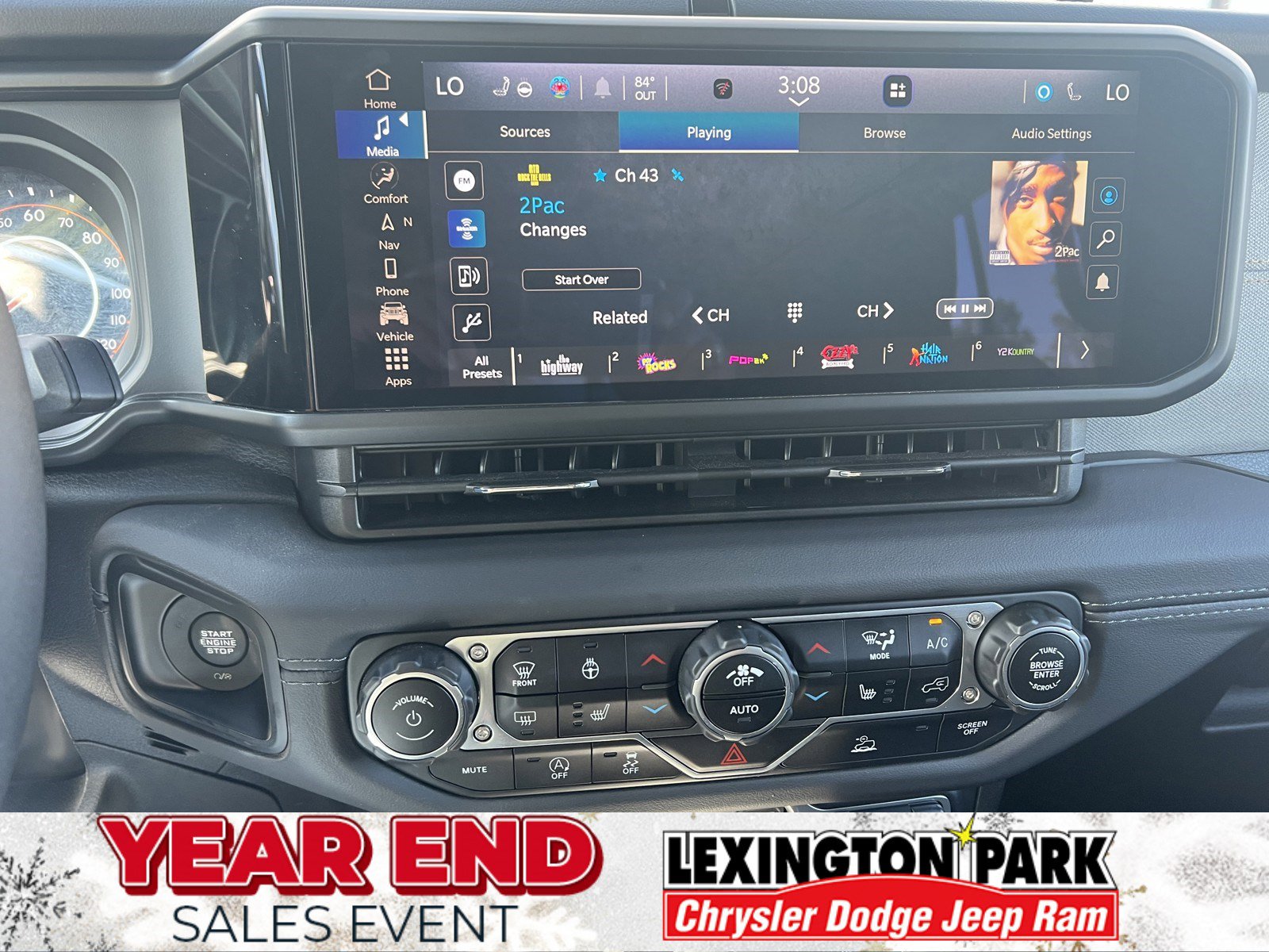 Used 2024 Jeep Wrangler Sahara w/ Technology Group image 22