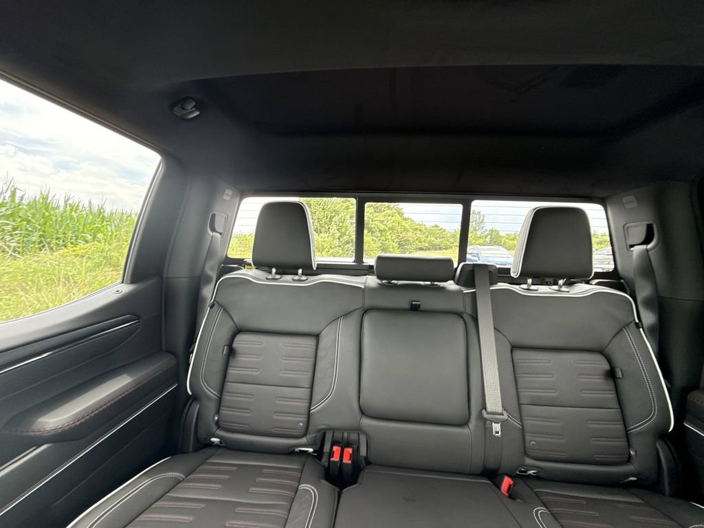 Certified 2026 GMC Sierra 1500 AT4X AWD/4WD image 11