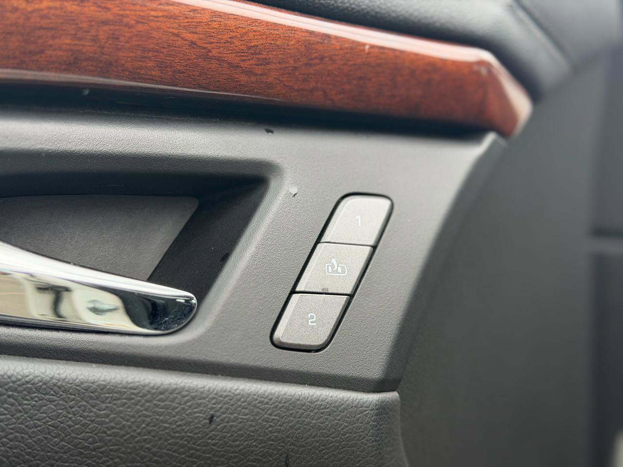 Used 2011 Cadillac CTS Premium image 19