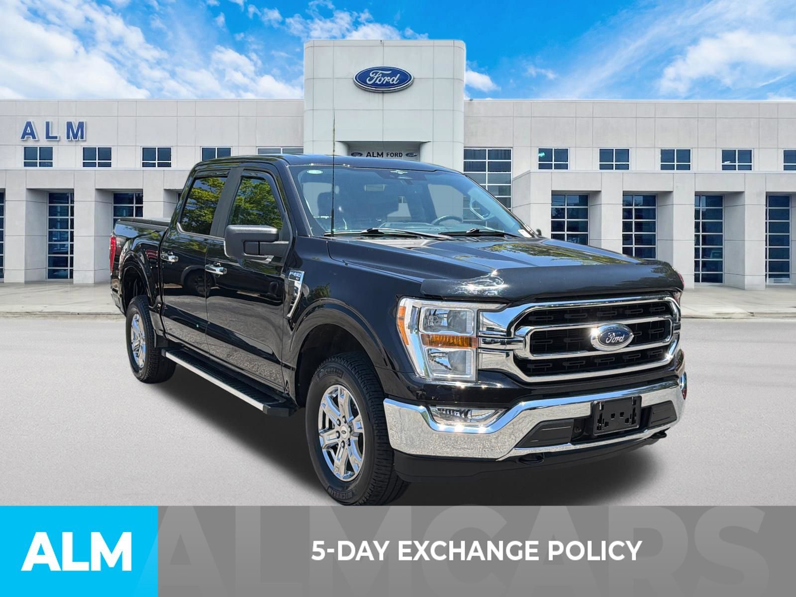 Used 2023 Ford F150 XLT w/ XTR Package AWD/4WD image 3