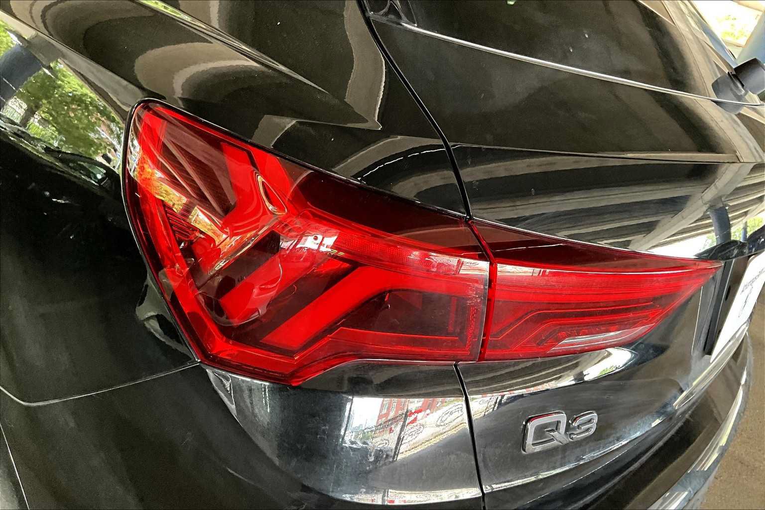 Used 2022 Audi Q3 2.0T Premium AWD/4WD image 28